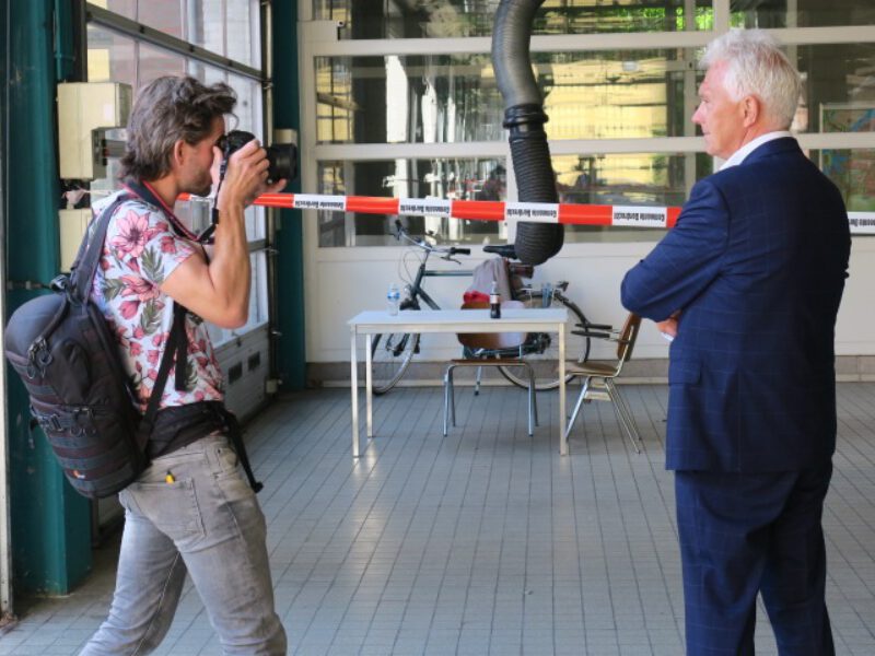 Karel foto door pers