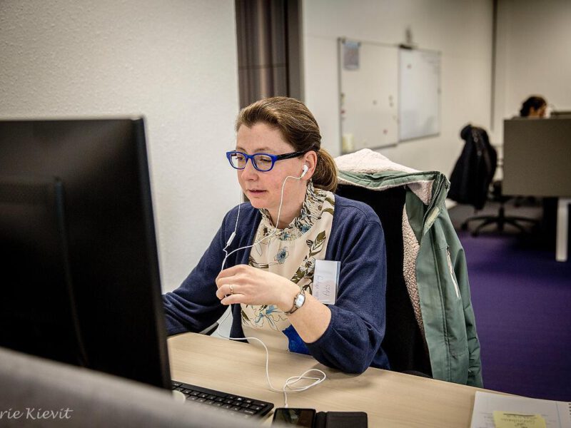 Medewerker bellen 2