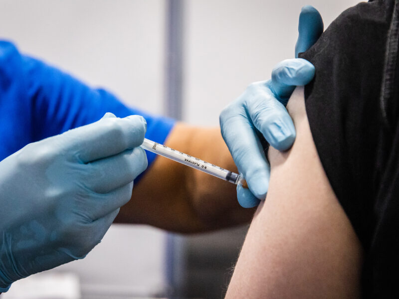 Vaccinatie zetten dichtbij